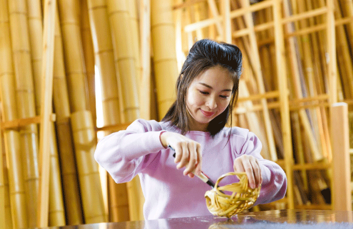 bamboo wall going left