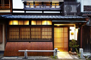 年末年始　竹垣のメンテナンス（２）：犬矢来（駒寄せ）
