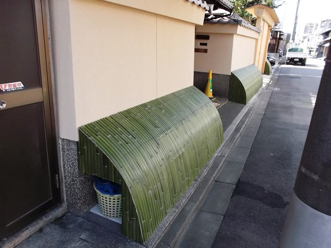 駒寄せ　犬矢来