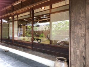 伝七邸竹垣
